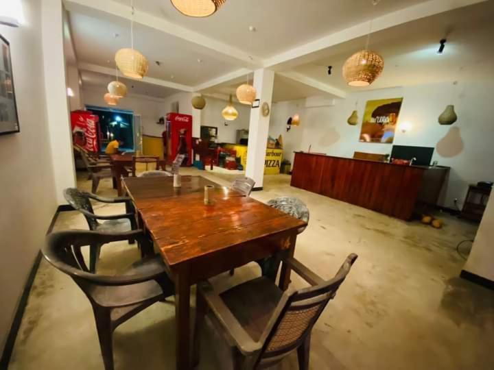 Copacabana Beach Hotel هيكادوفا المظهر الخارجي الصورة
