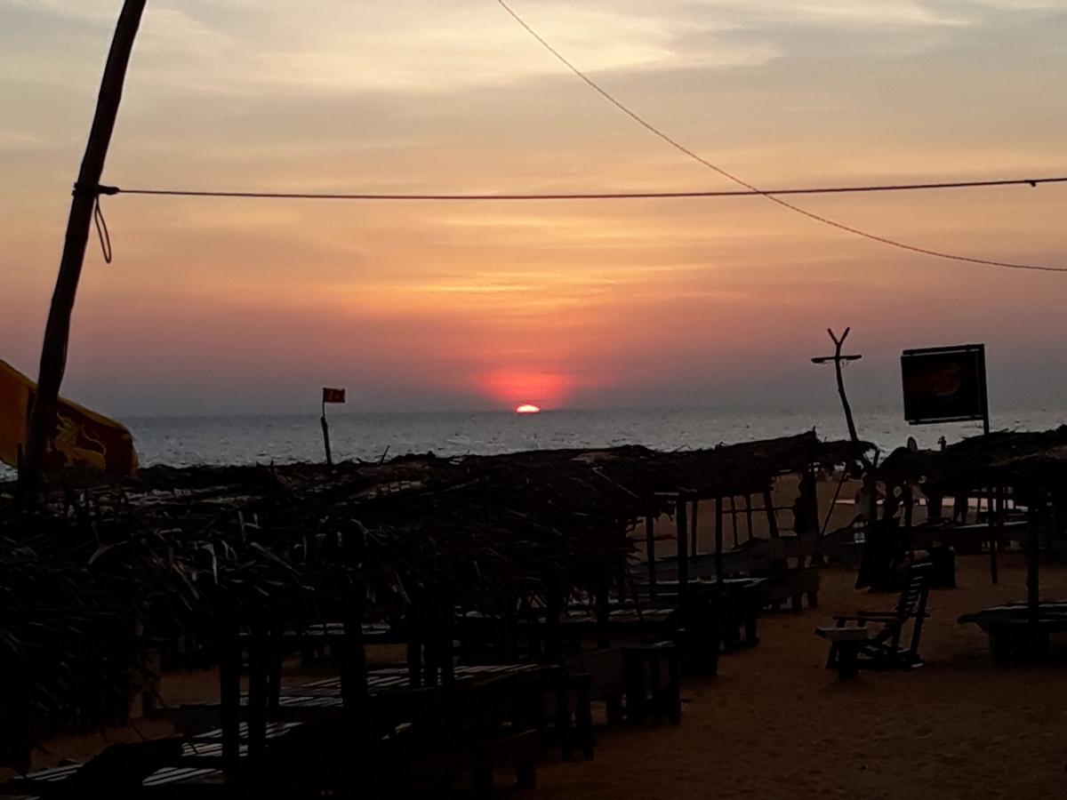 Copacabana Beach Hotel هيكادوفا المظهر الخارجي الصورة